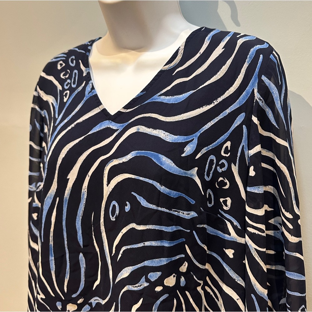JM Collection Blue Zebra Patterned Top Medium - Picture 3 of 8